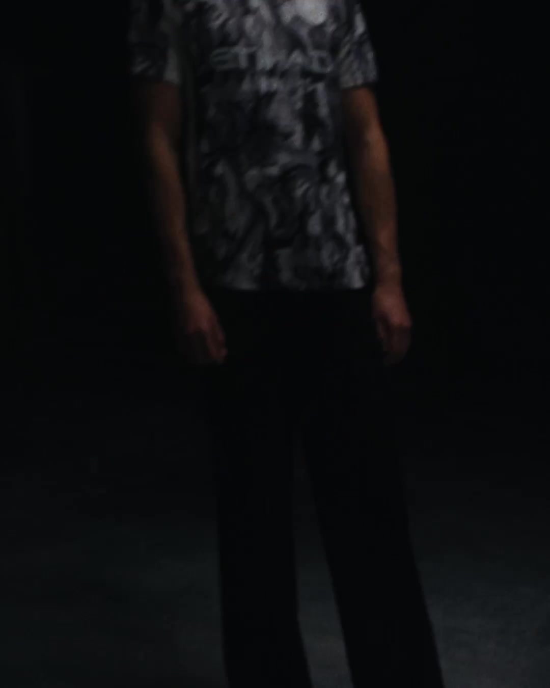 kaiyun-打几分?曼城官方发布马年系列服饰,庆祝中国农历新年