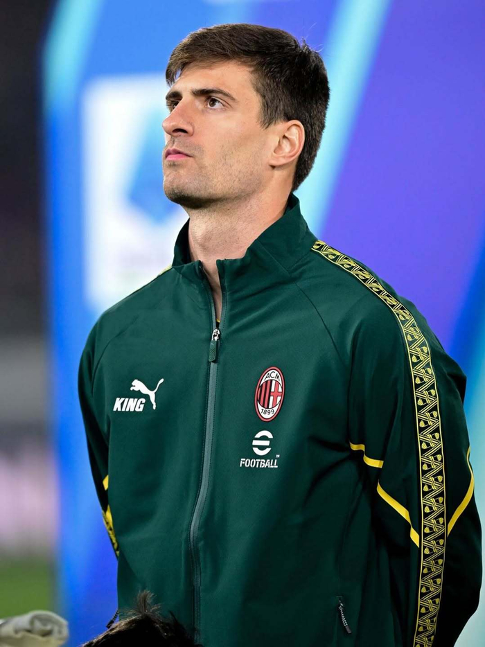 开云注册网址-加比亚手术成功感谢妻子俱乐部医疗团队|运动员发声|ac米兰|马佐尼|球迷|球队_新浪体育_新浪新闻